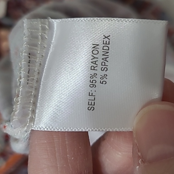 Rose & Olive Colorful Abstract Paisley Print Blouse with Open Sleeves size 2X - Picture 5 of 9